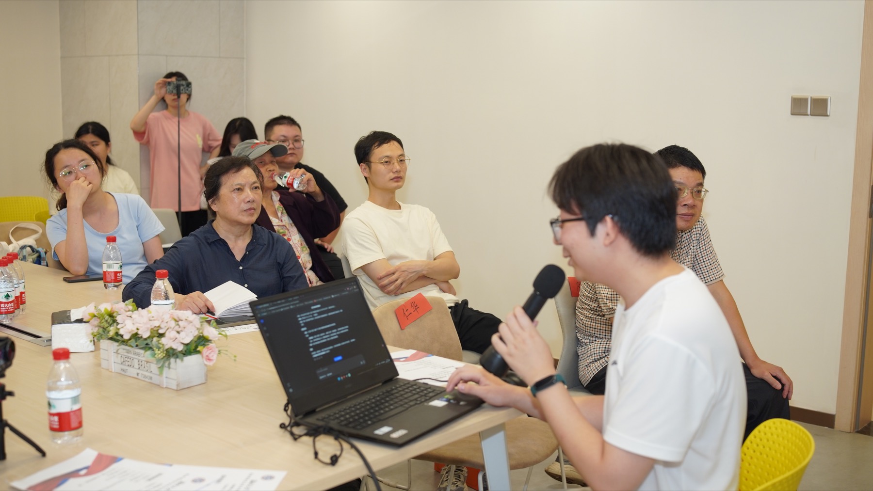 社区课堂开场现场